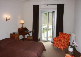 Chambre Lits Jumeaux avec Balcon et Vue sur la Forêt