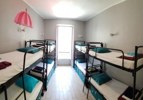 Dortoir mixte de 4 lits
