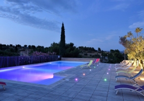 piscine en nuit