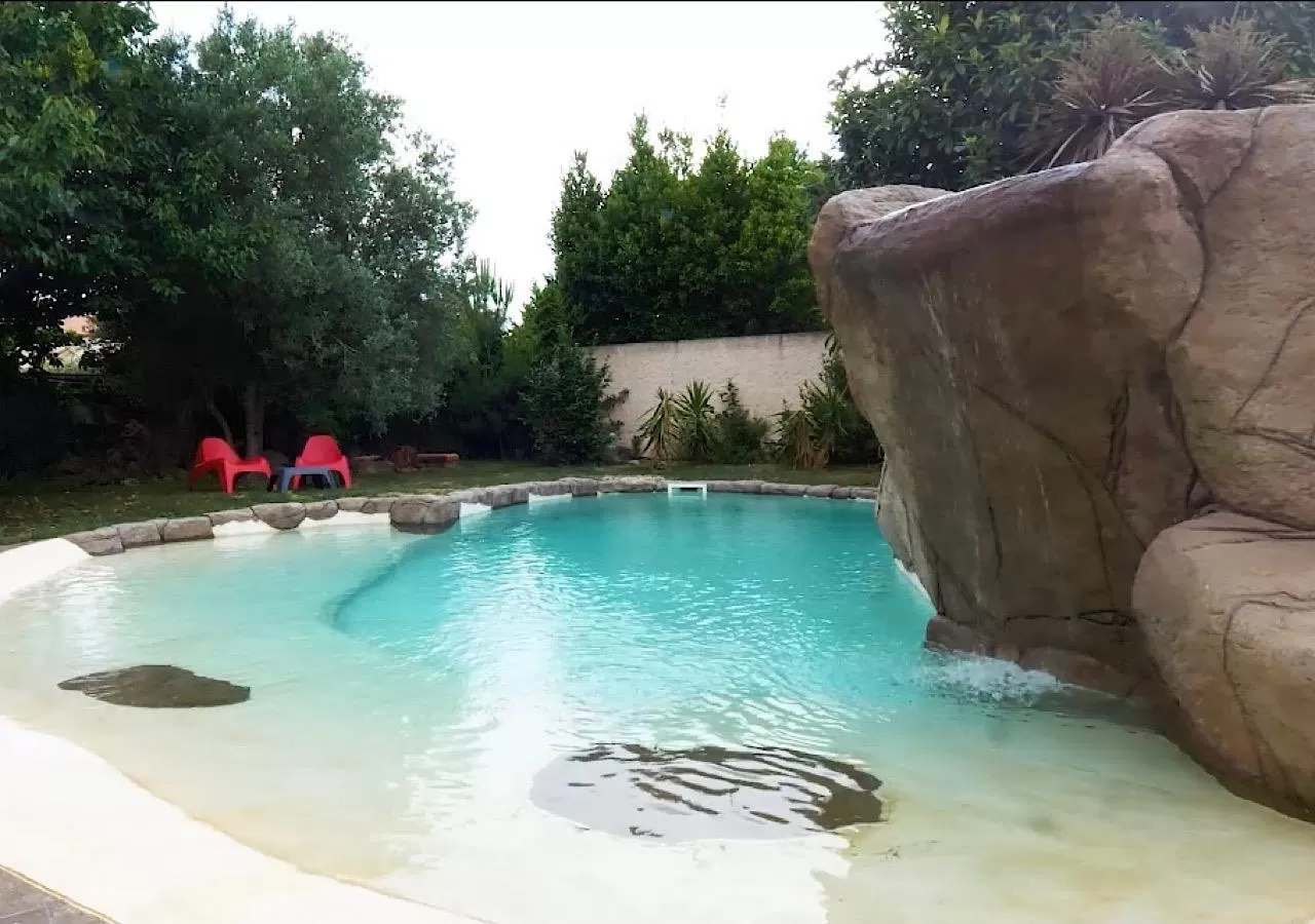 Gîte côté jardin Mas Le Colombier