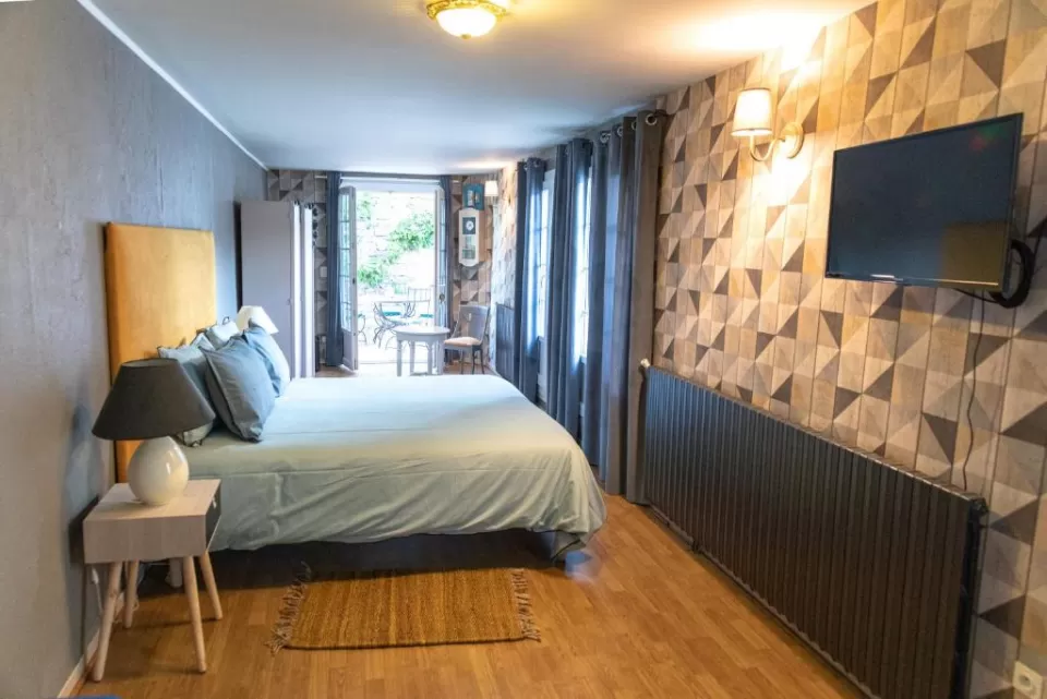 Terrace Side Suite
